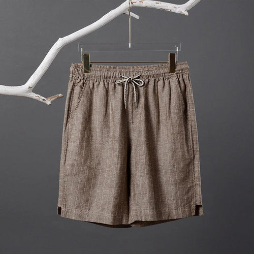 Bermuda de Linho Listrada Borenzi BZ503 feita em linho nobre, leve e respirável, com estampa discreta e caimento sofisticado para estilo refinado.