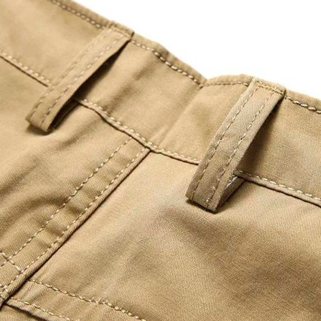 Bermuda Masculina Classic Comfort Borenzi BZ517 feita em brim premium, com caimento ajustado, resistência e design moderno que une estilo e conforto.