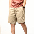 Bermuda Masculina Street Borenzi BZ514 feita em sarja premium, caimento ajustado e design moderno que une conforto, durabilidade e estilo versátil.