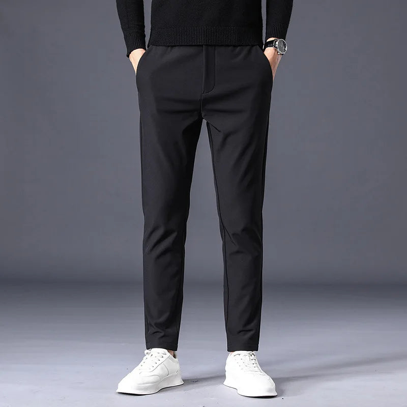 Calça social masculina Borenzi BZ001 com design elegante, confortável e ideal para looks casuais e formais.