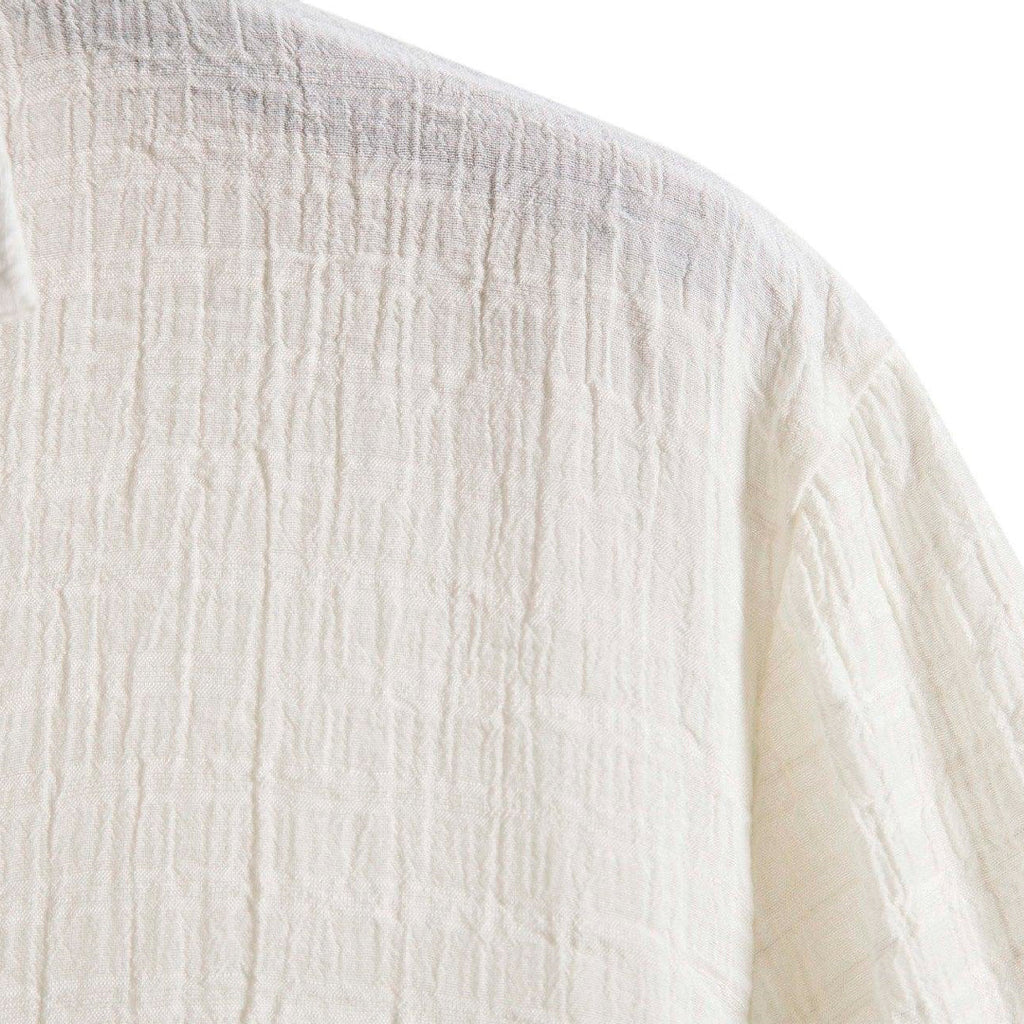 Camisa Manga Curta Borenzi Playa Off White BZ591 em tecido leve, com design sofisticado e caimento impecável para ocasiões casuais e dias ensolarados.