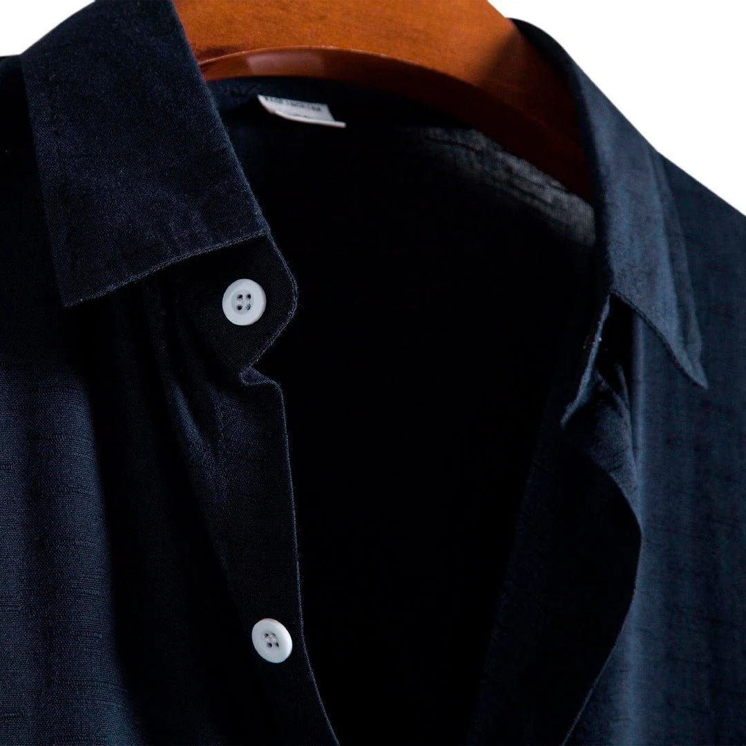 Camisa Manga Curta Lisa Borenzi Everyday BZ599 feita em tecido leve e de alta qualidade, com design clean que une conforto, estilo e versatilidade.