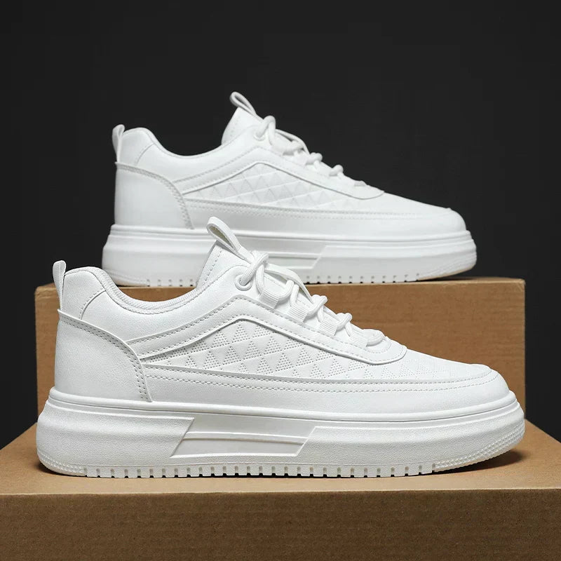 Tênis Masculino Borenzi BZ378 com acabamento respirável, palmilha macia e solado antiderrapante. Ideal para composições casuais e urbanas